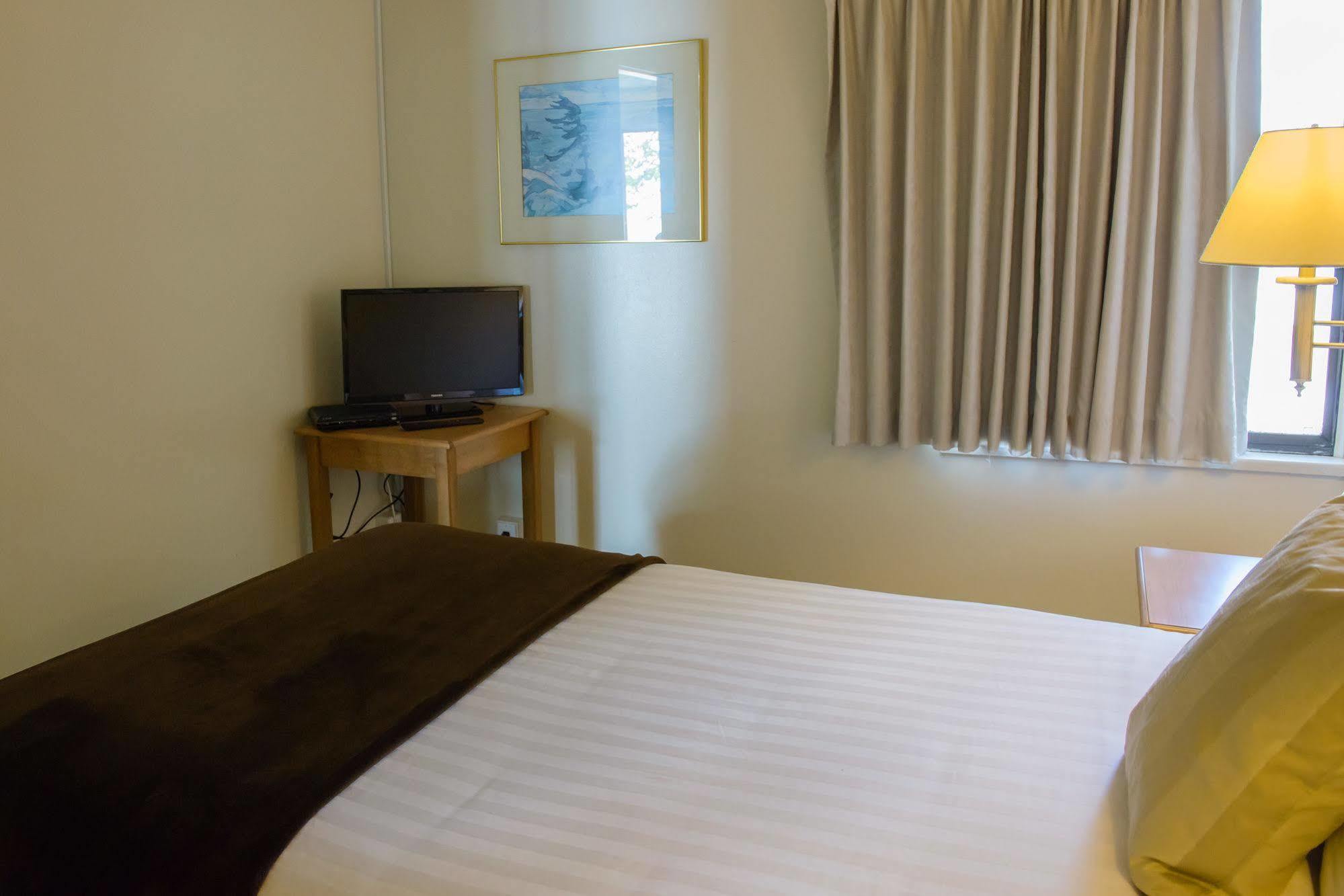 Driftwood Inn سيتشيلت المظهر الخارجي الصورة