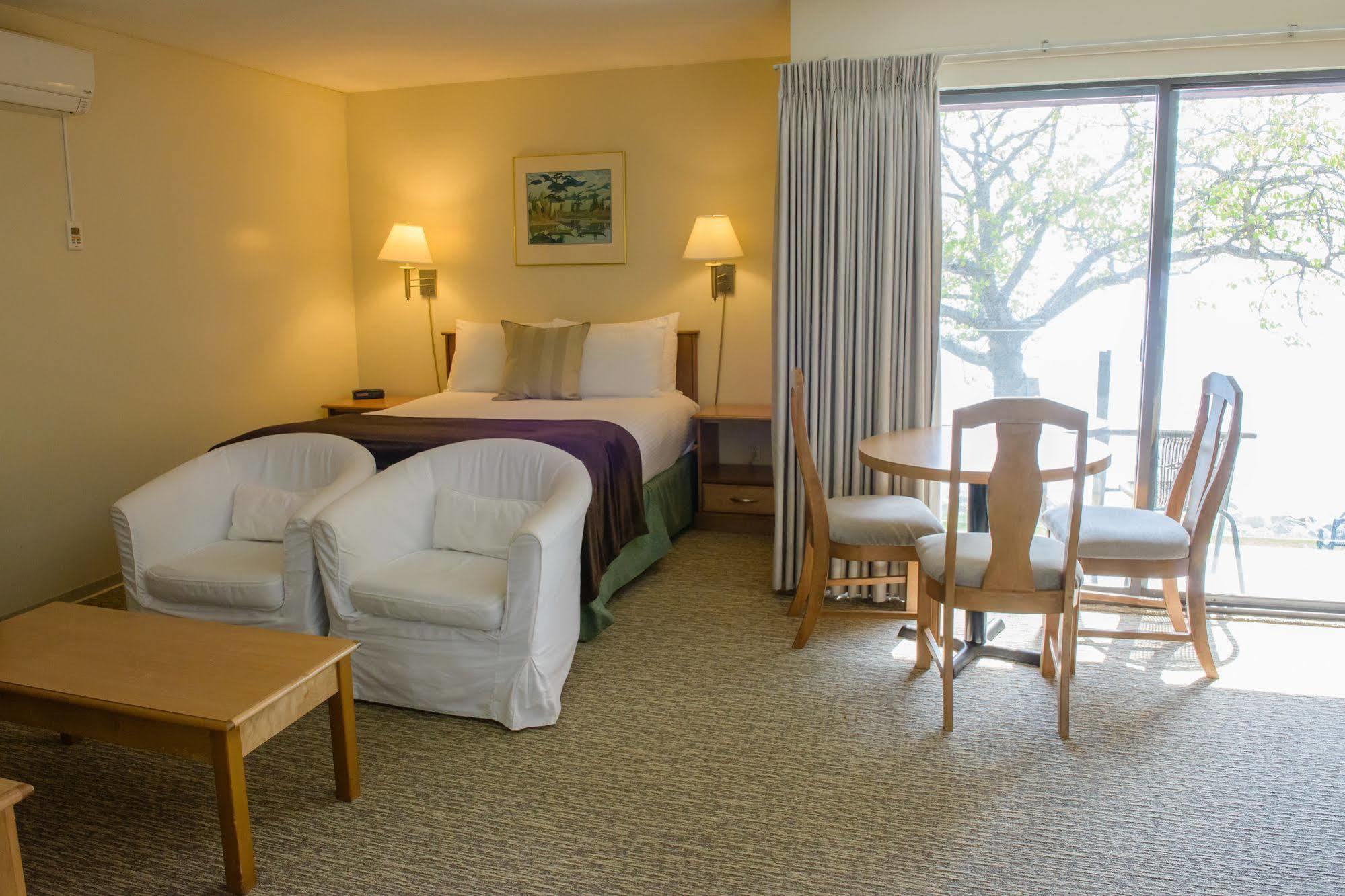 Driftwood Inn سيتشيلت المظهر الخارجي الصورة