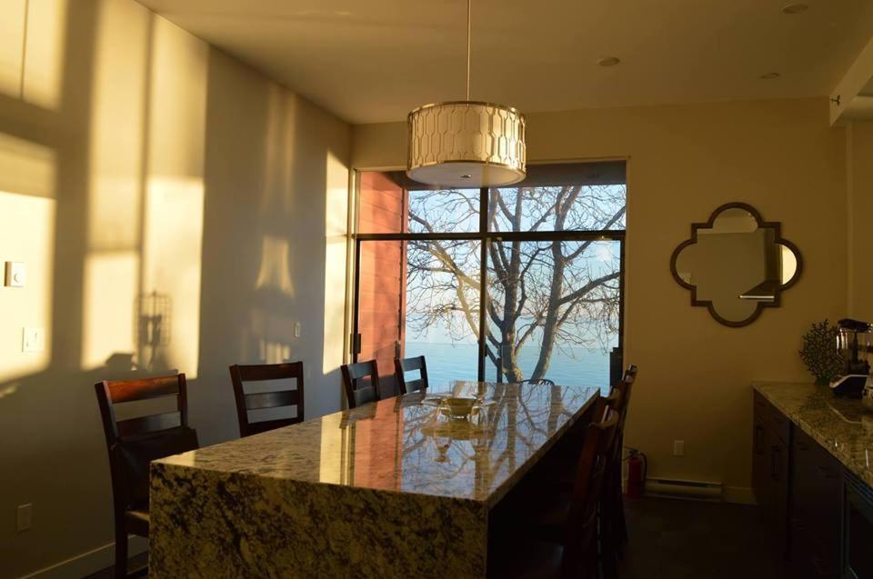 Driftwood Inn سيتشيلت المظهر الخارجي الصورة